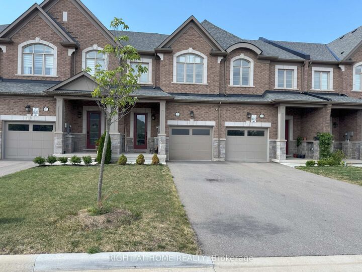 Property Photo: 1323 Chee Chee Landing ON L9E 1L3