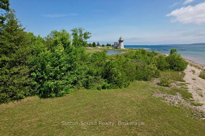 Property Photo:  542 Punkinseed Lane  ON N0H 1S0 