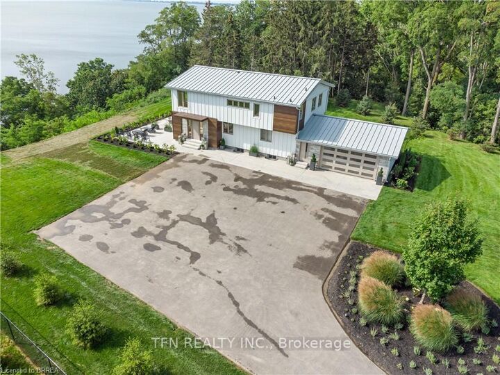 Property Photo: 434 Front Road ON N0E 1P0