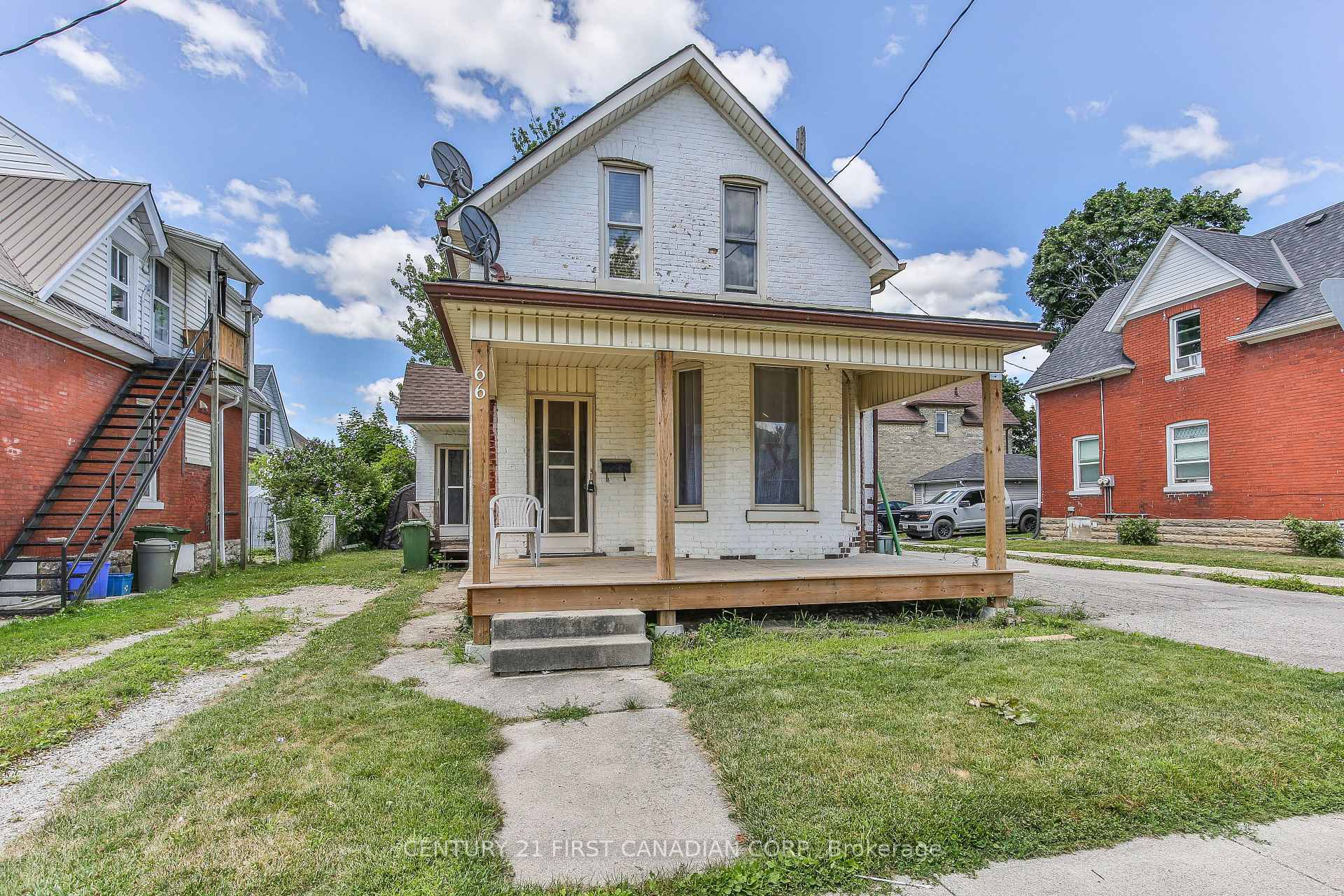 Property Photo: 66 St Catharine Street ON N5P 2W2