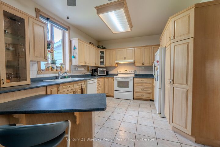 Property Photo: 125 Main Street ON P2B 1N6