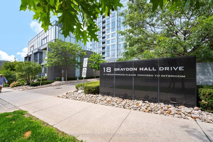 Property Photo: 18 Graydon Hall Drive Ph05 ON M3A 0A4