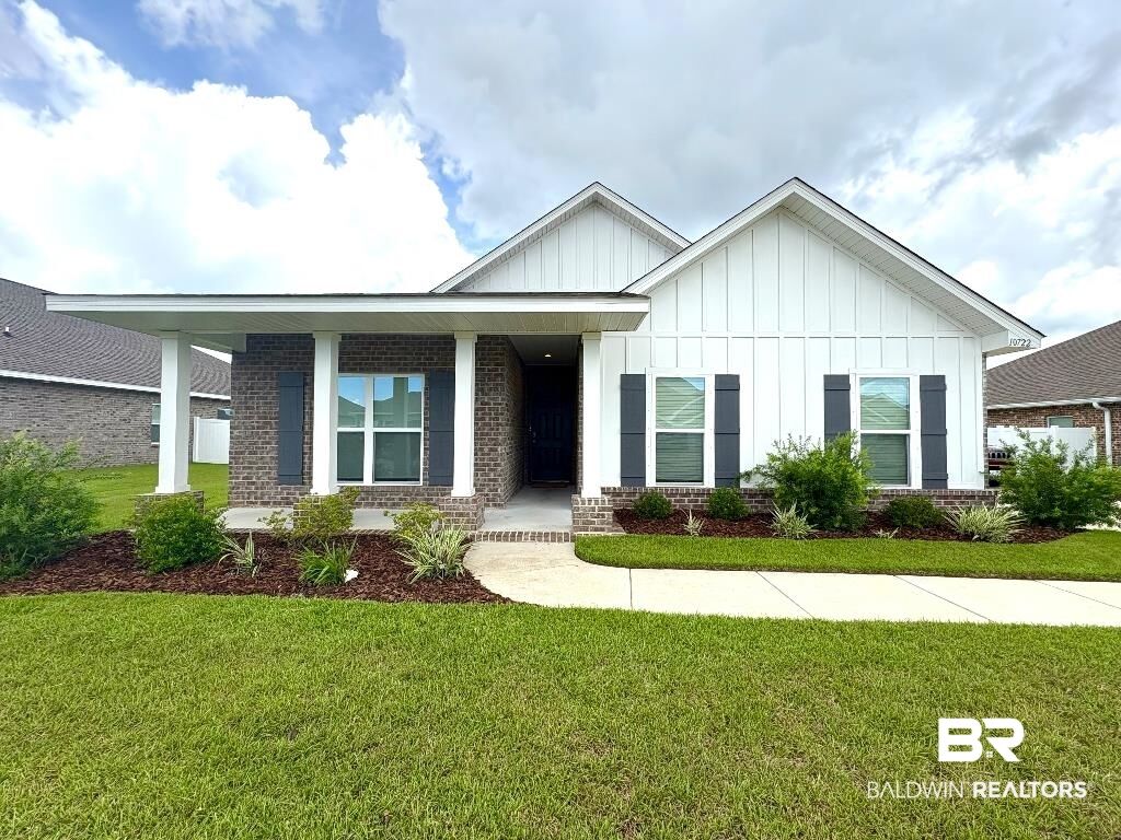 Property Photo: 10722 Winning Colors Trail AL 36526