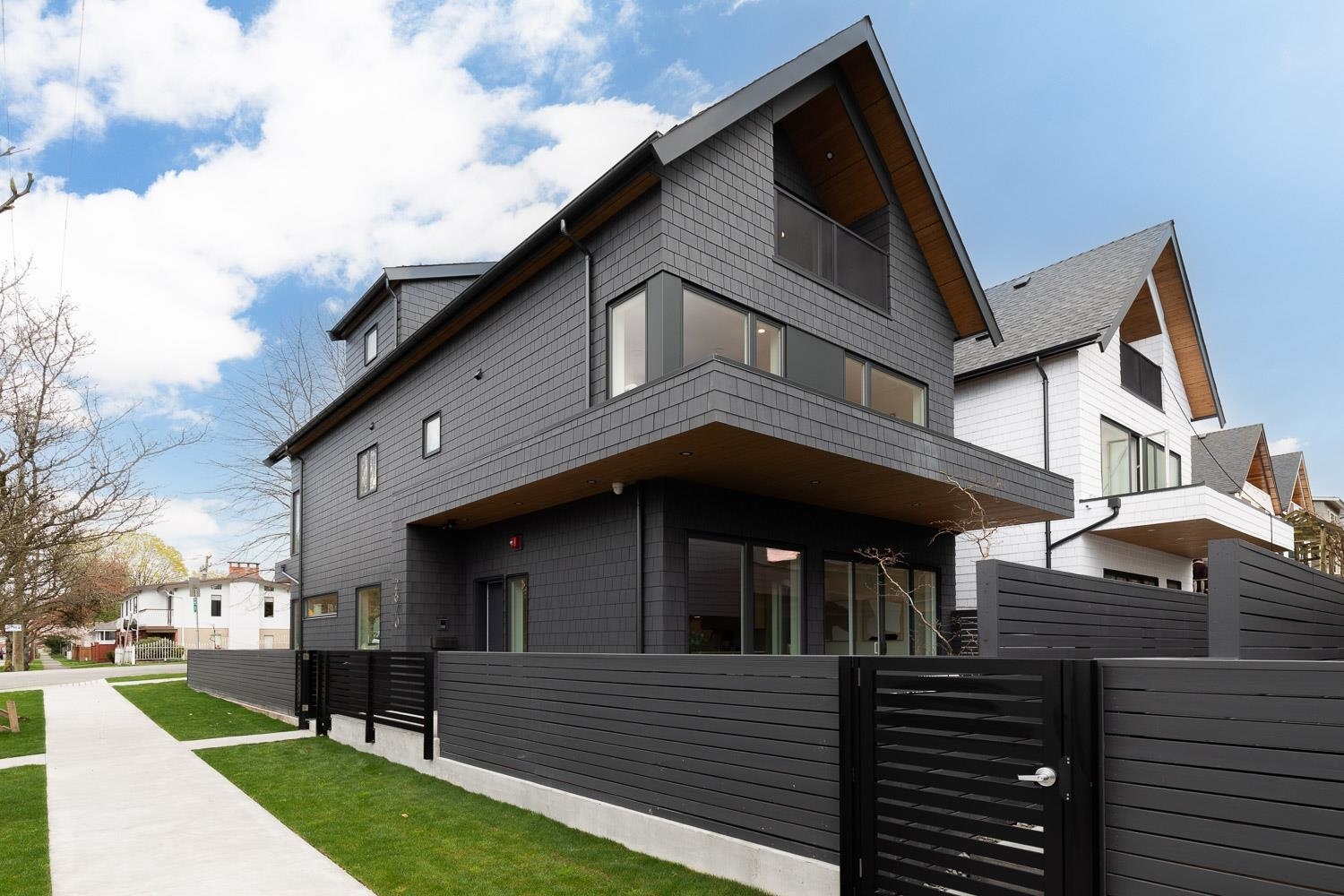 2670 E 38th Avenue  Vancouver BC V5R 3M7 photo