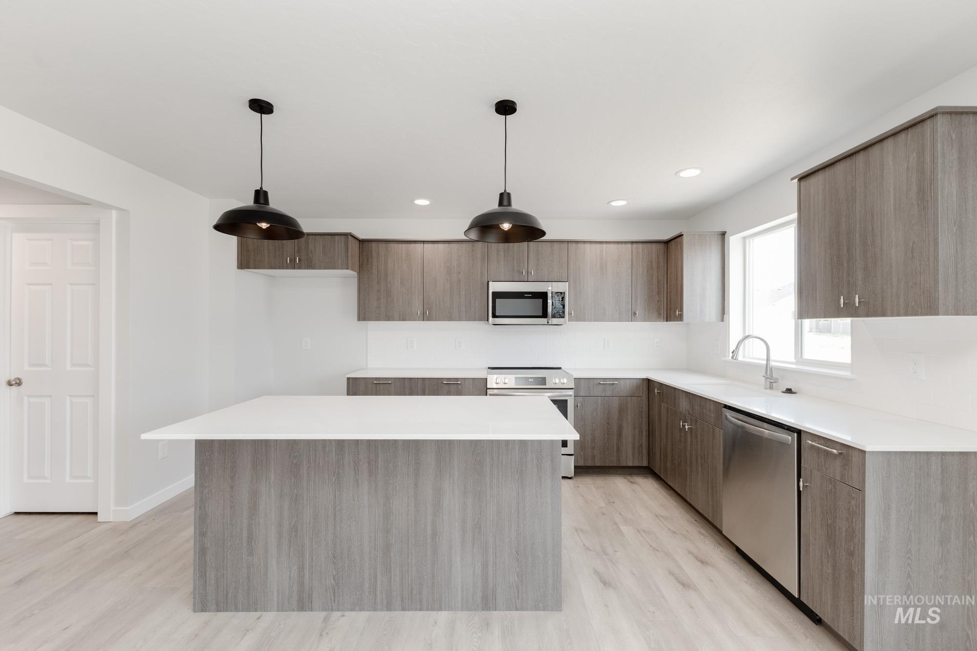 Property Photo: 16820 Carlin Ave ID 83607