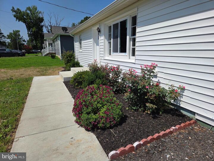 Property Photo: 187 Brooks Drive VA 22443