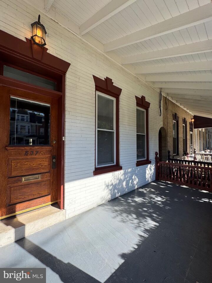 Property Photo:  837 Columbia Avenue  PA 17603 