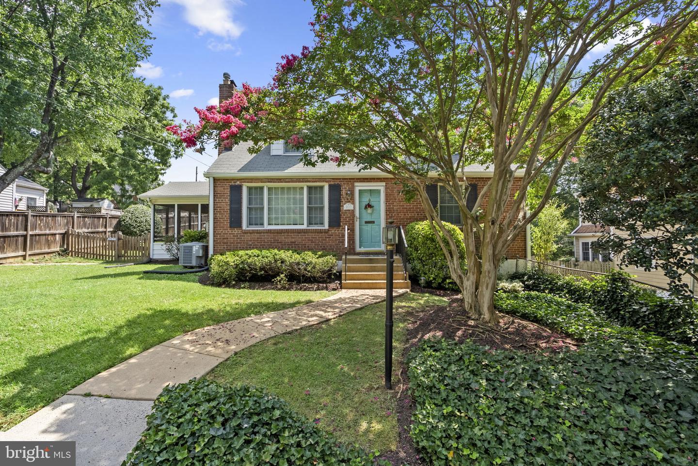 Property Photo:  2835 W George Mason Road  VA 22042 