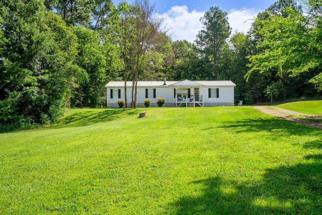 Property Photo: 63 Applewood Lane GA 30705