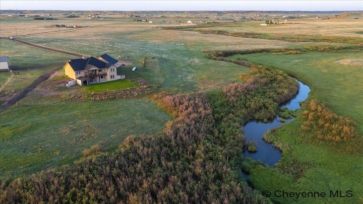 Property Photo: 1102 Dusty Rd WY 82009