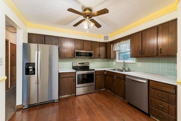 Property Photo:  267 Rugby Lane  OH 43230 