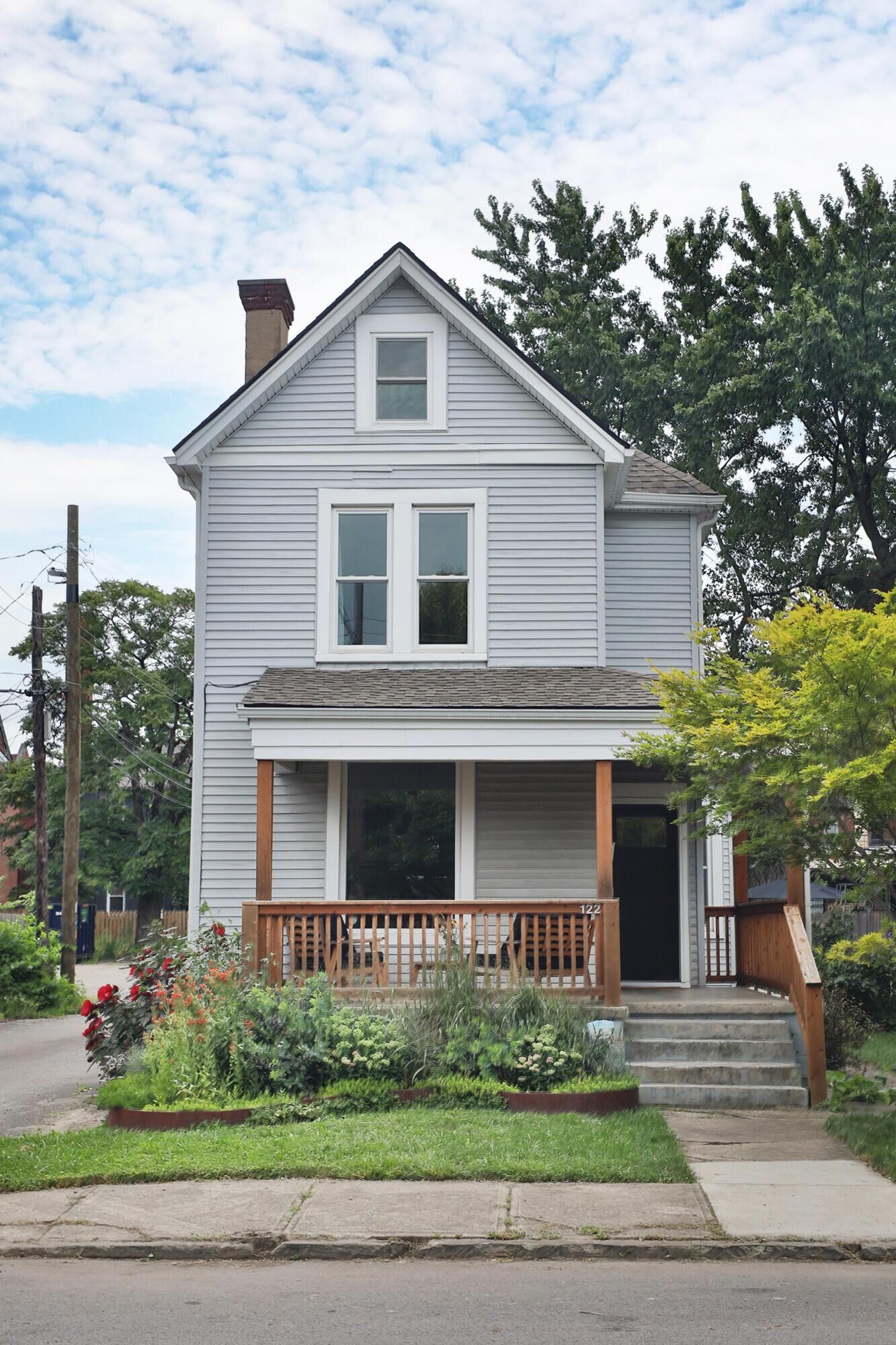 Property Photo: 122 Sherman Avenue OH 43205