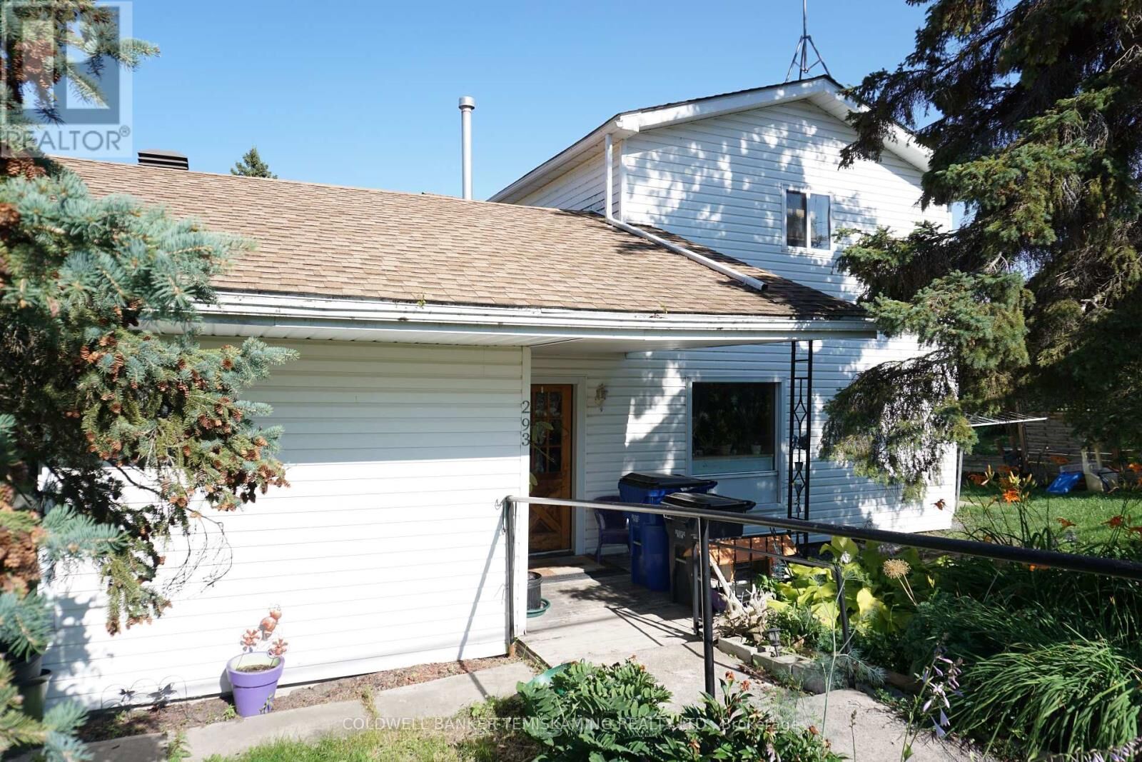 Photo de la propriété:  293 Meridian Avenue  ON P0J 1K0 