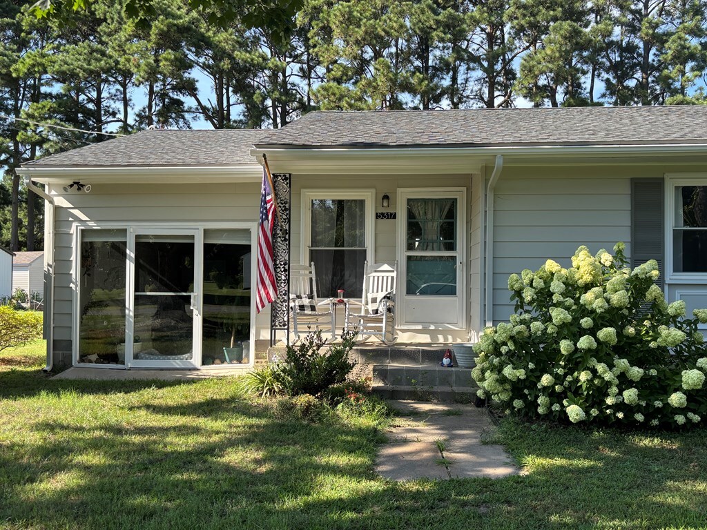 Property Photo: 5317 Tyson Circle VA 23347