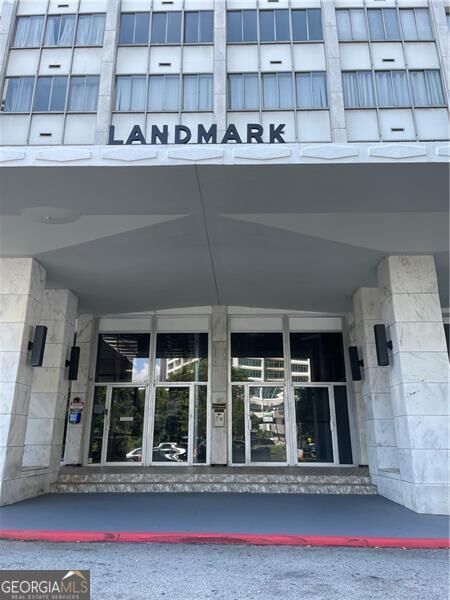 215 Piedmont Avenue NE 202  Atlanta GA 30308 photo