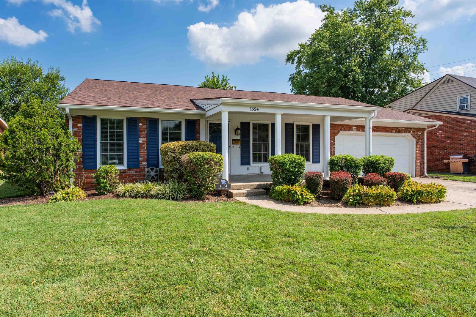 Property Photo: 1624 Brentwood Dr KY 42301