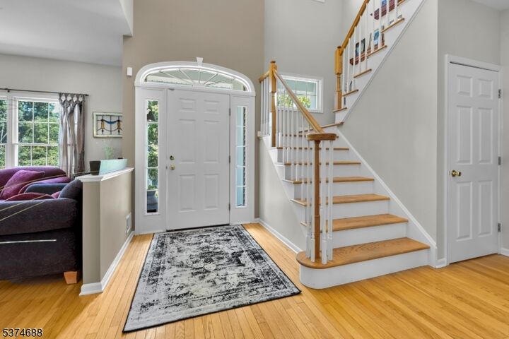 Property Photo:  32 Castle Ct  NJ 07869 