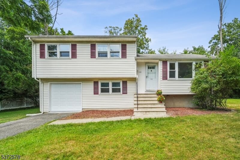Property Photo:  135 Oak St  NJ 07801 