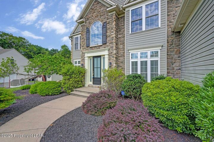 Property Photo: 1012 Woodberry Drive PA 18707