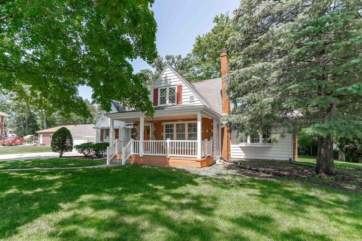 Property Photo: 2320 Rainbow Drive IA 50613