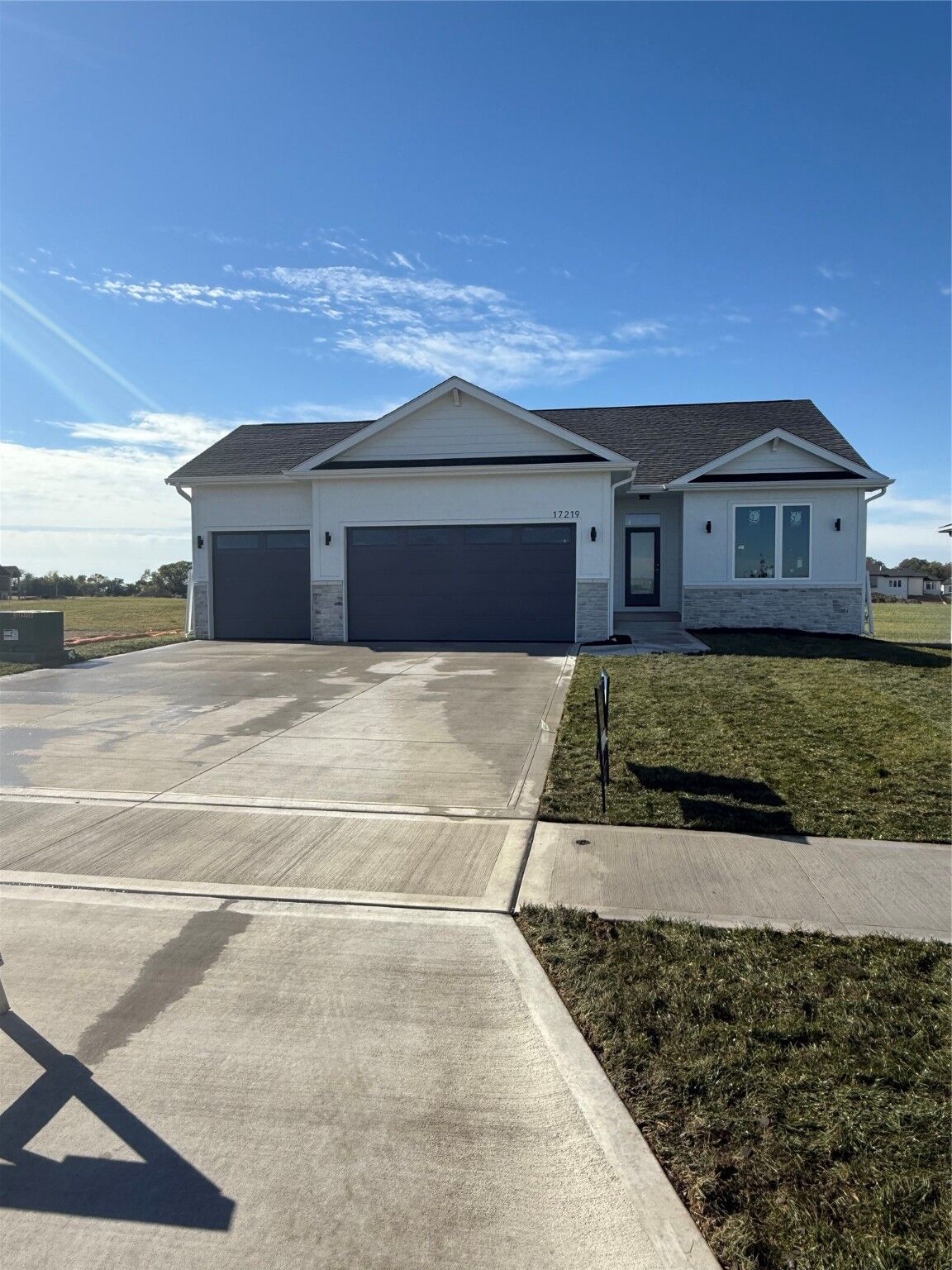 Property Photo: 17219 Northview Drive IA 50323