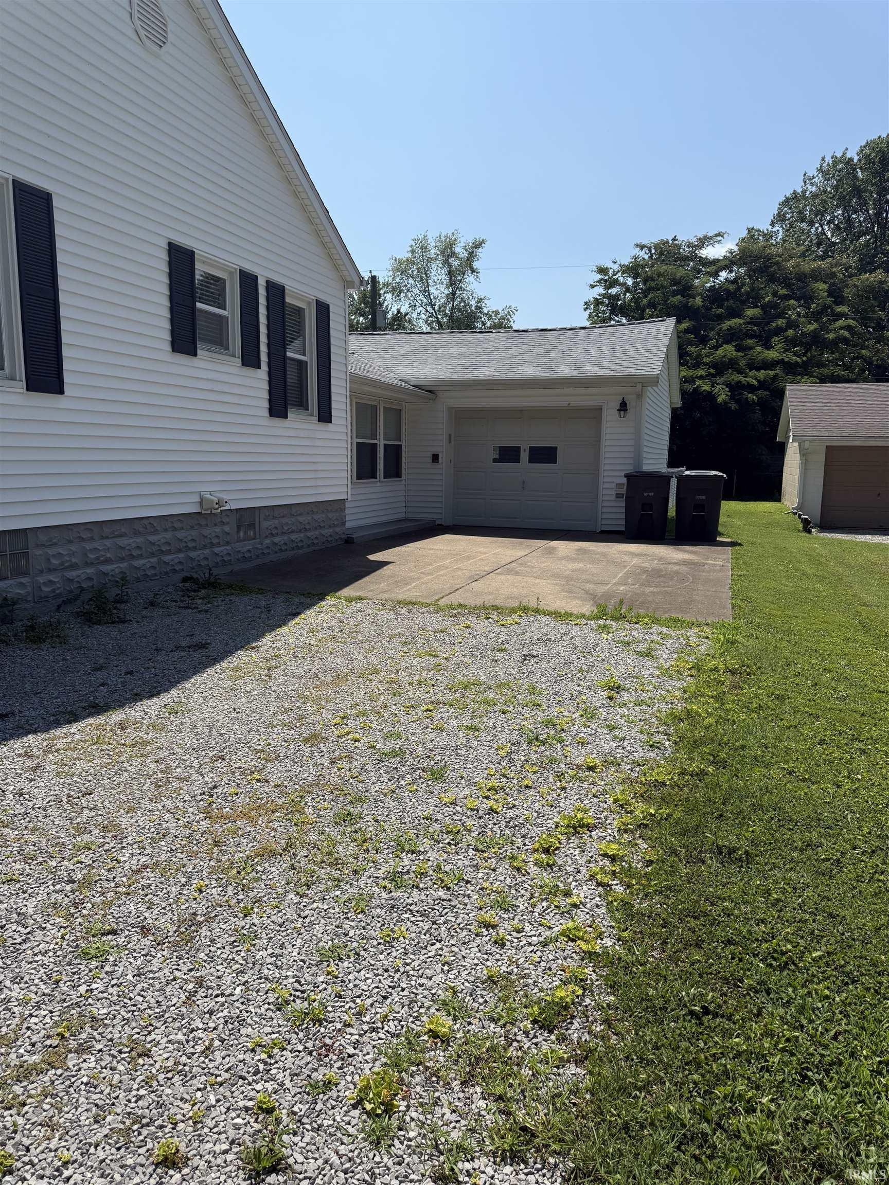 Property Photo: 833 S Royal Avenue IN 47715