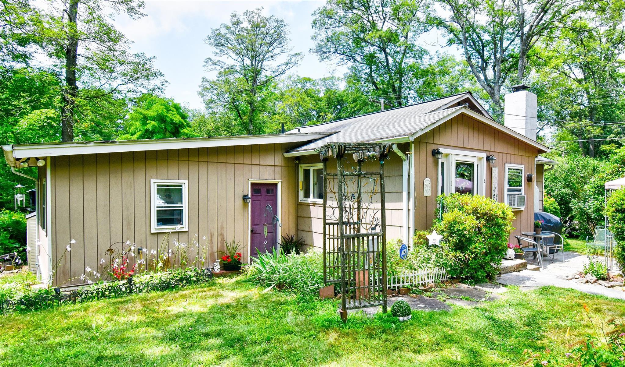 Property Photo: 5 Orchard Trail NY 10950