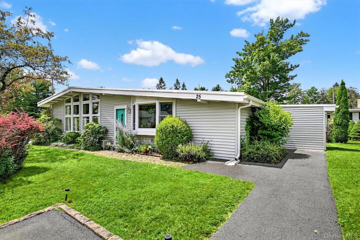 Property Photo:  25 Crescent View  NY 12775 
