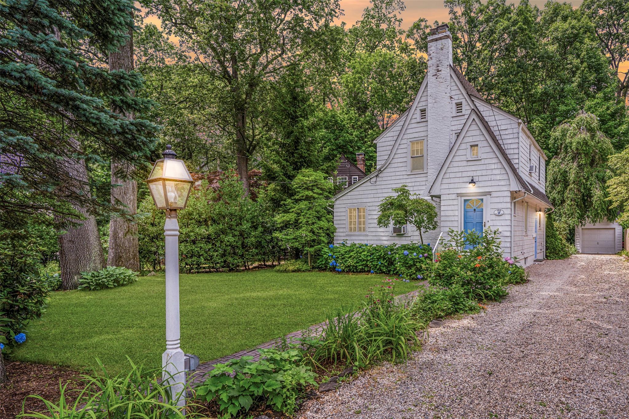 Property Photo:  150 Mountain Avenue  NY 10804 
