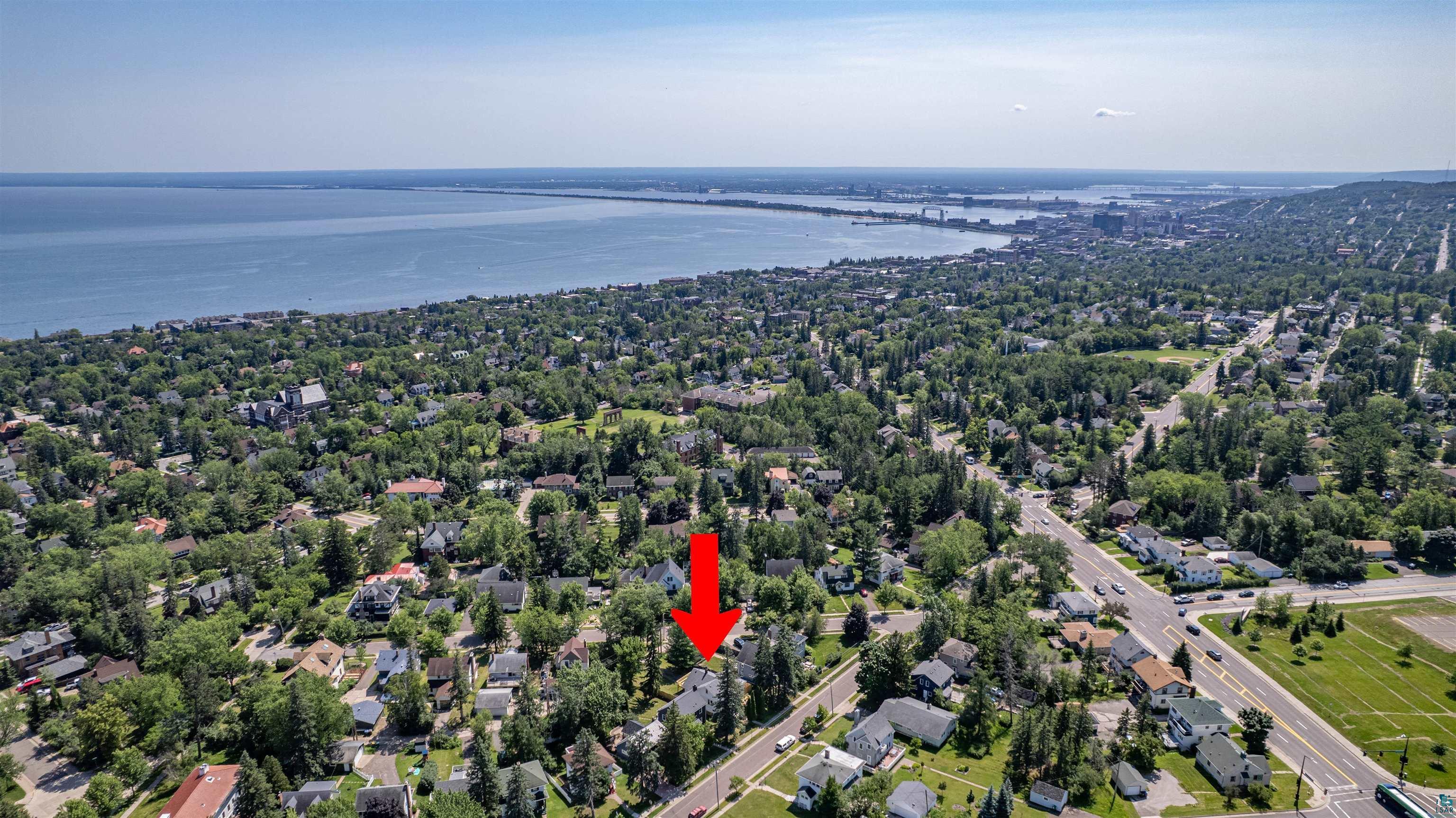 Property Photo:  2410 E 8th St  MN 55812 