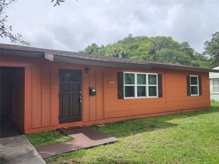 Property Photo:  1118 60th Avenue N  FL 33703 