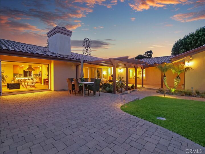 Property Photo:  30256 Avenida Selecta  CA 90275 