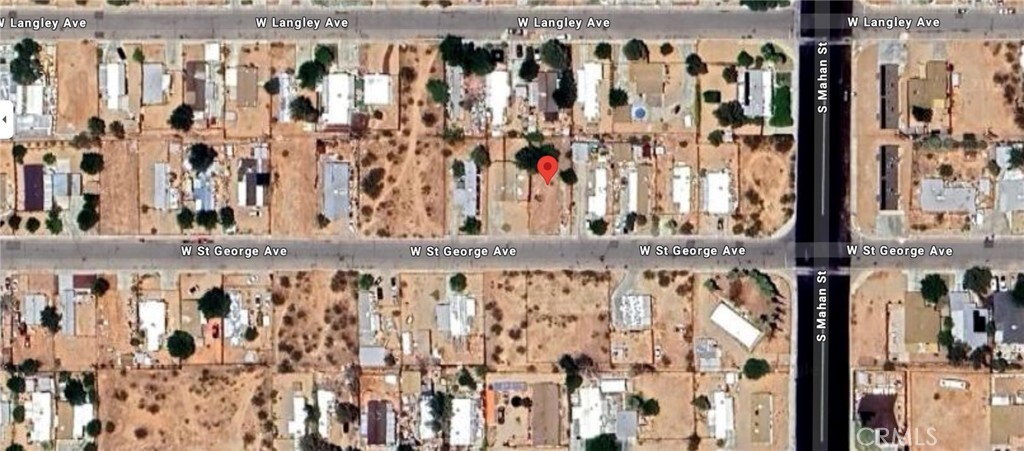 Property Photo: 1320 W Saint George Avenue CA 93555