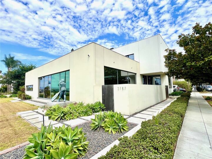 2767 E. Ocean Boulevard  Long Beach CA 90803 photo