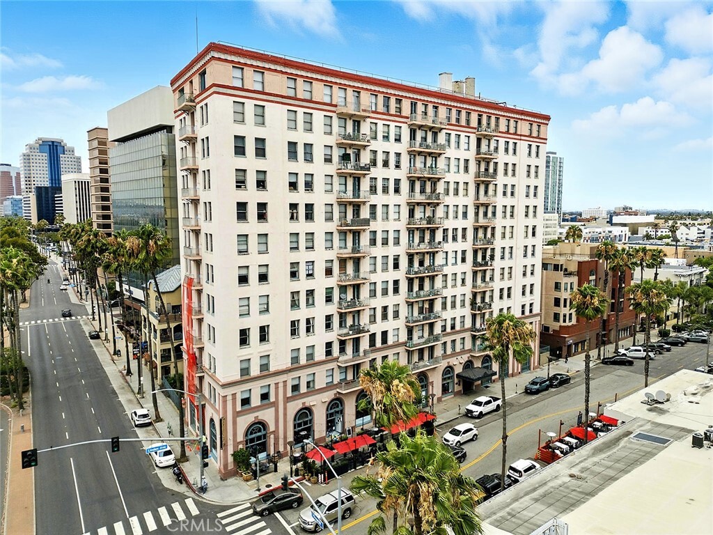 Property Photo: 455 E Ocean Boulevard 401 CA 90802