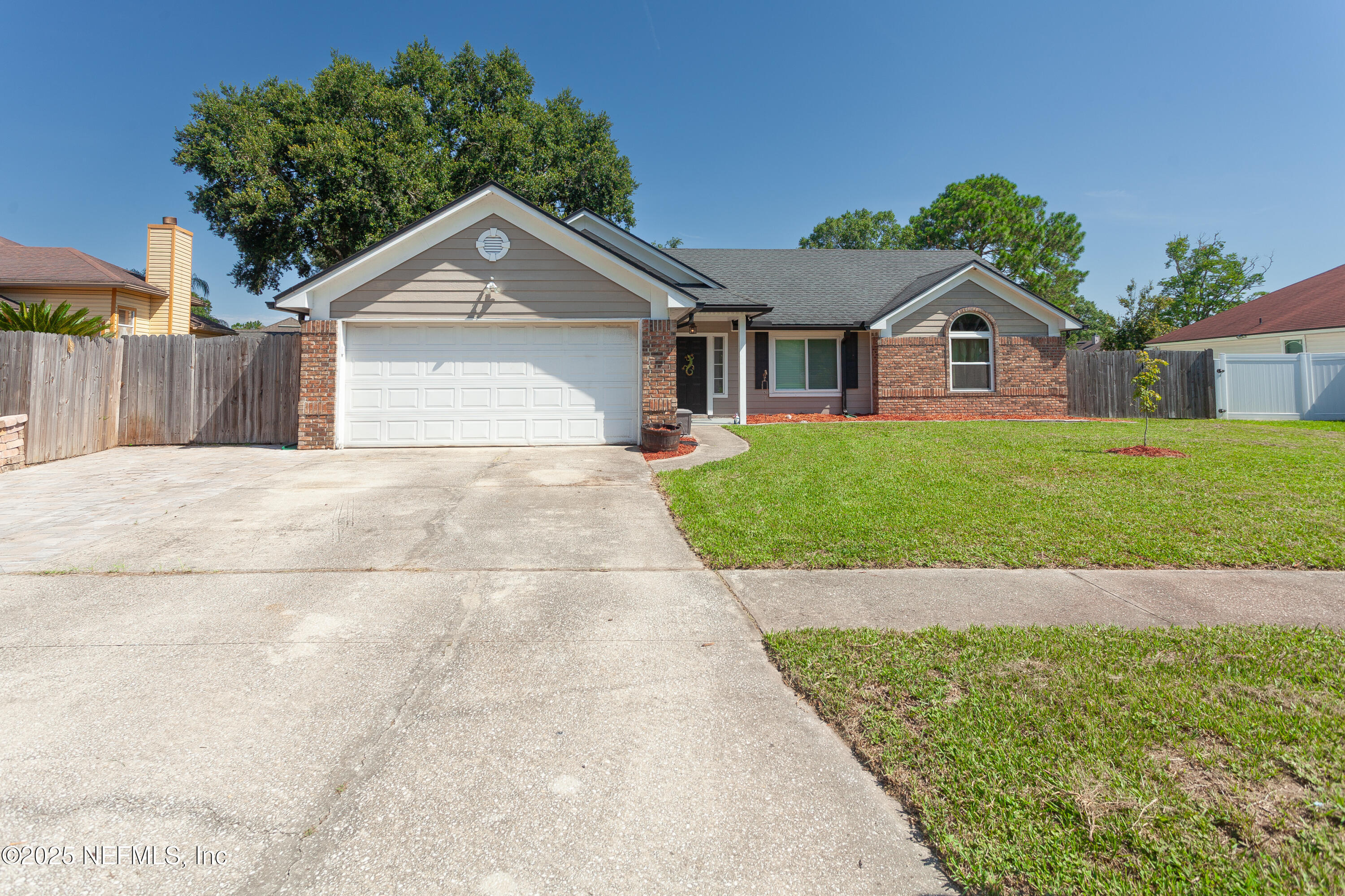 8975 Winding Vine Drive W  Jacksonville FL 32244 photo