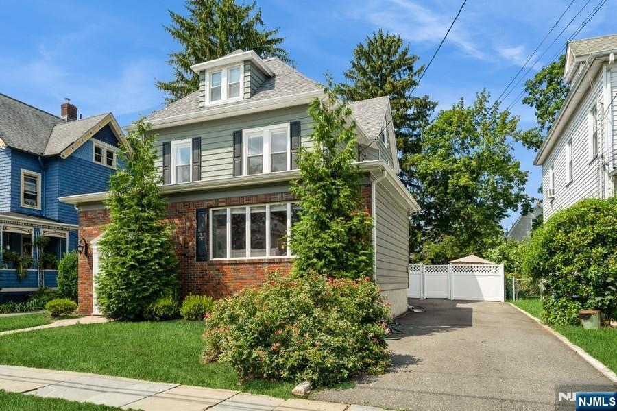 Property Photo:  31 Benson Street  NJ 07003 