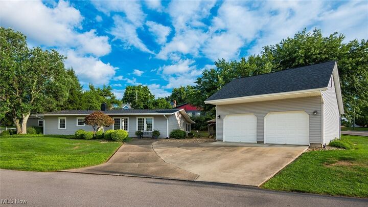 Property Photo: 1630 Marion OH 43701