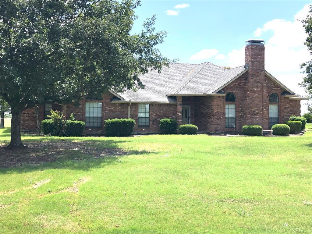Property Photo: 930 Willow Lane TX 75165