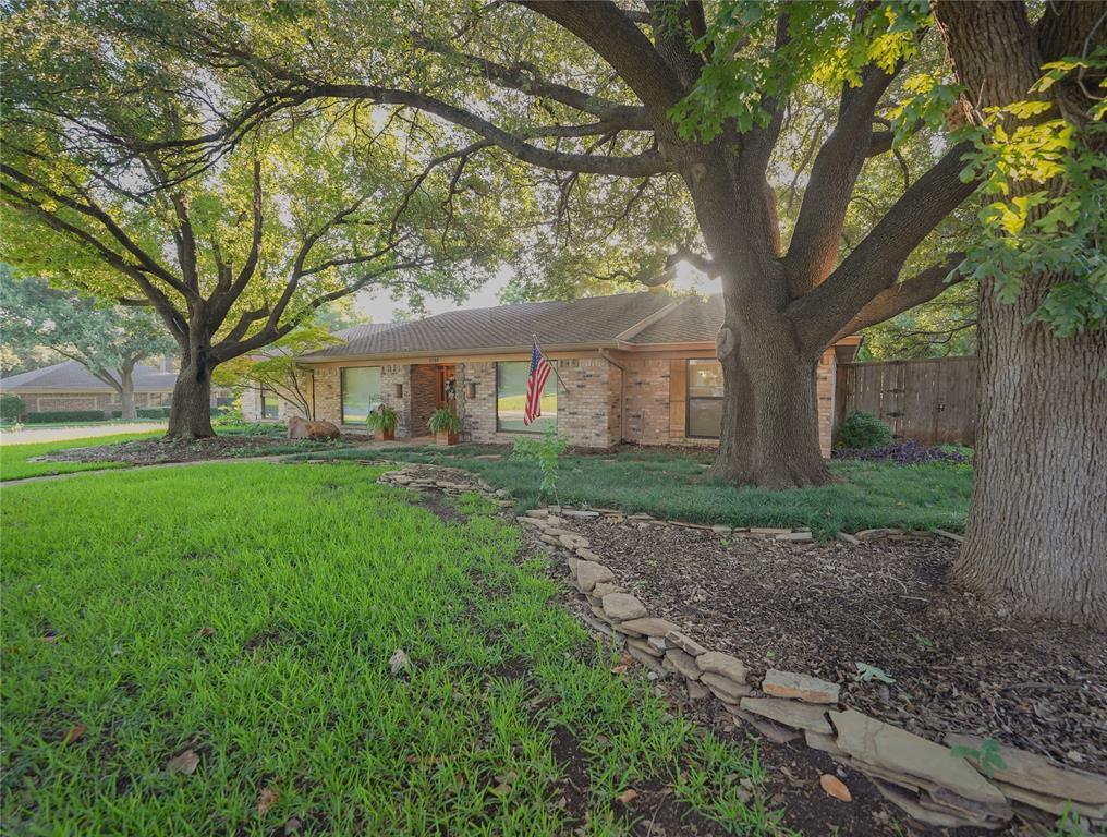 Property Photo: 3701 Streamwood Road TX 76116