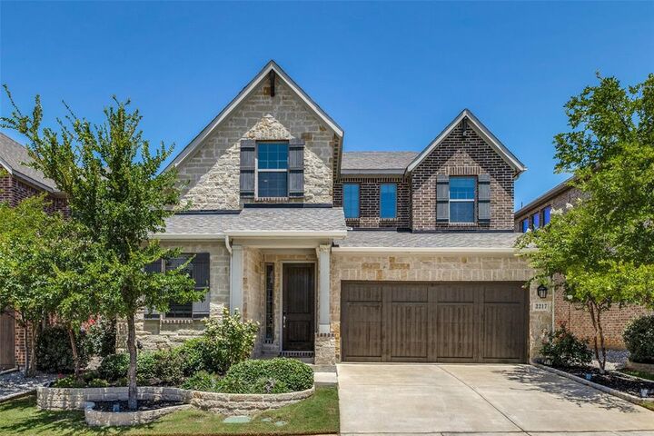 2217 Lexington Way  Carrollton TX 75010 photo