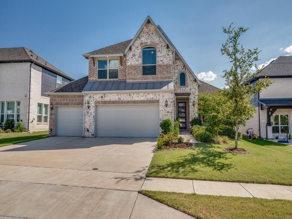 Property Photo: 1016 Dupont Drive TX 75071