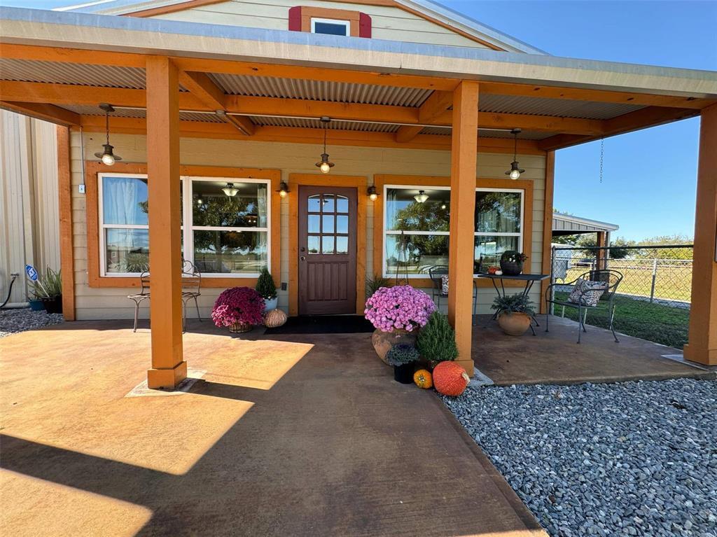 Property Photo: 2077 N Hwy 78 TX 75442
