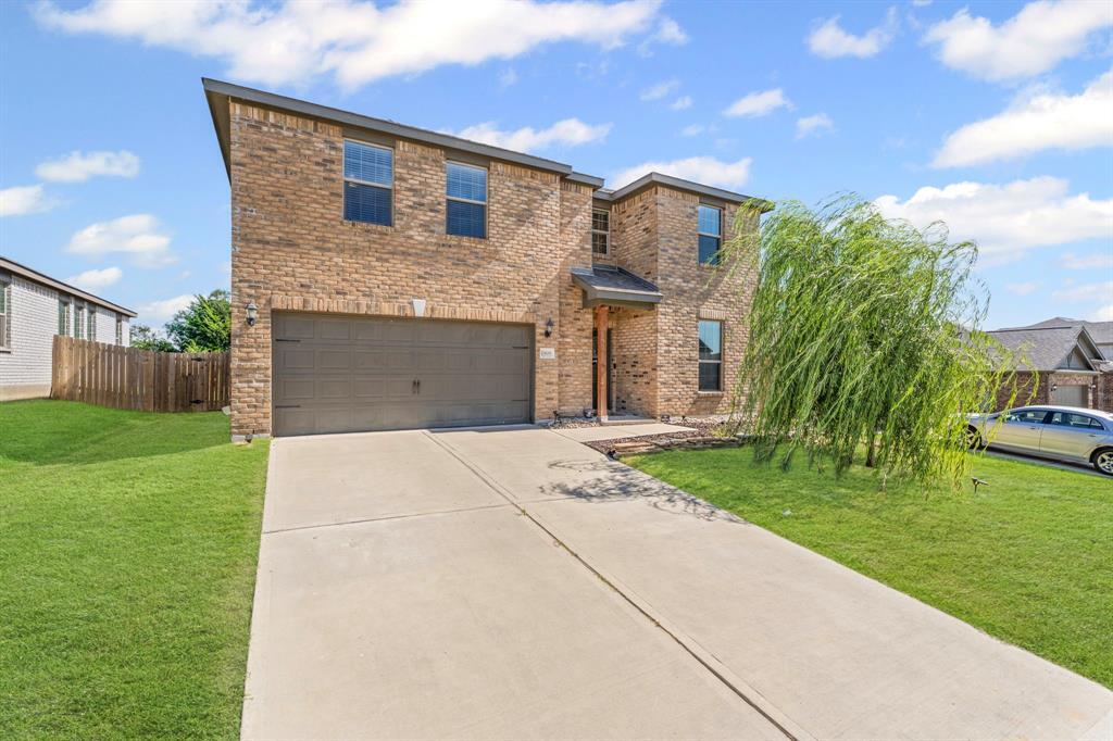 Property Photo: 1908 Sandalwood Way TX 75407