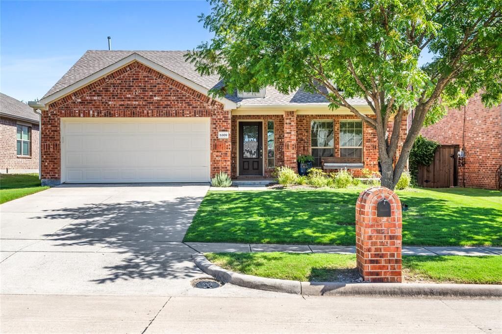 Property Photo:  5309 Thunder Lane  TX 75071 