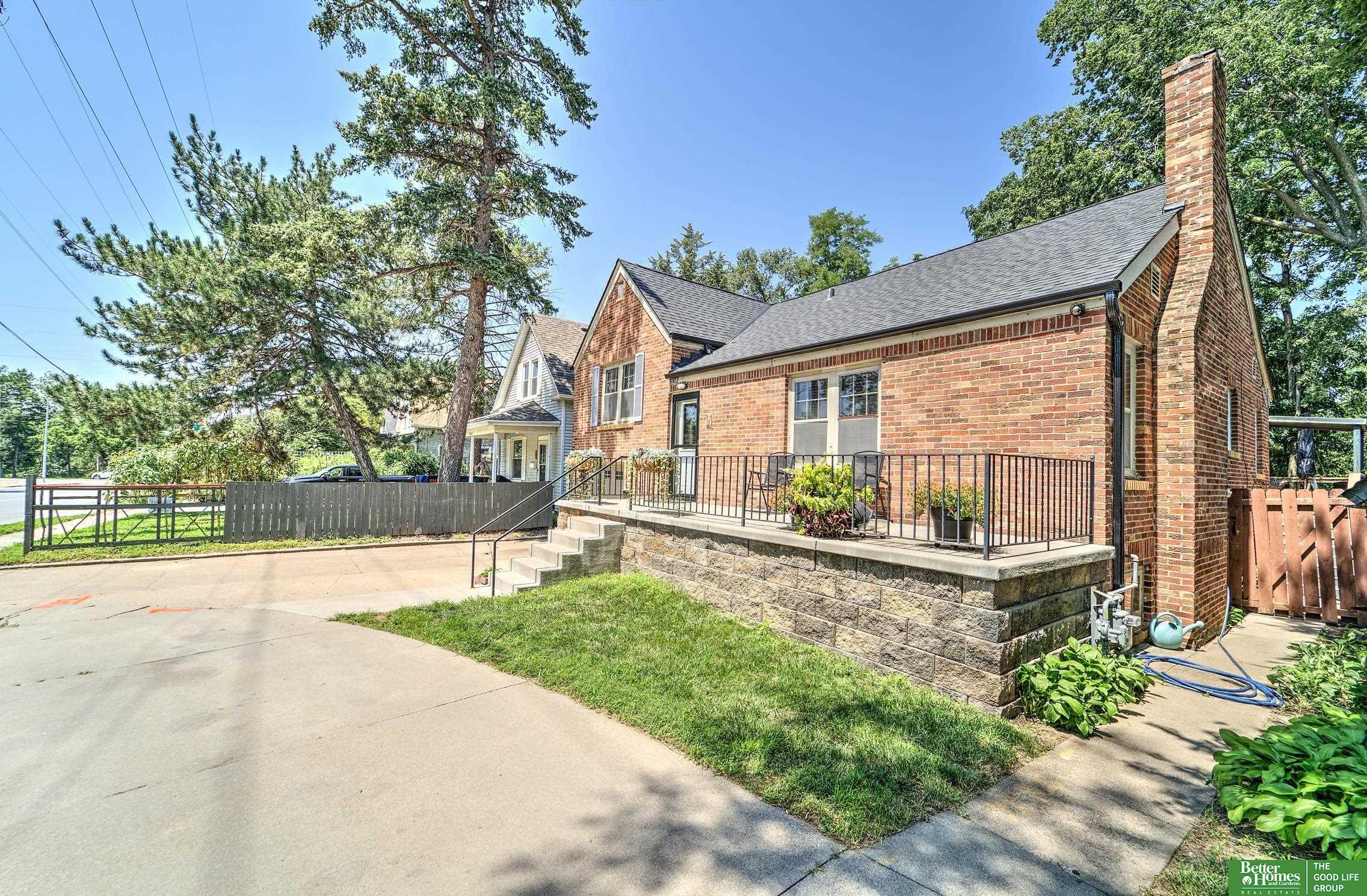 Property Photo:  5902 Leavenworth Street  NE 68106 