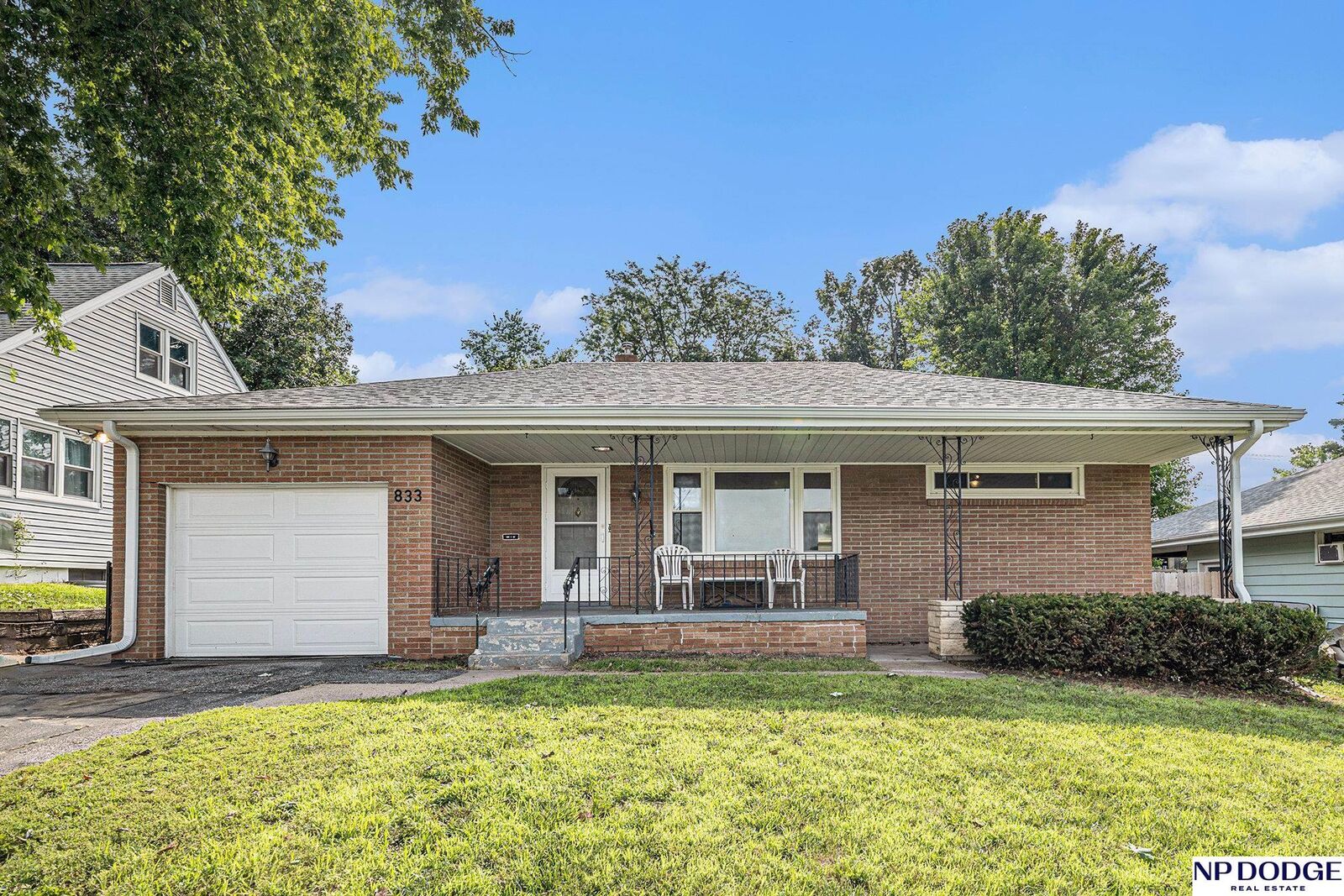 Property Photo: 833 N 75 Street NE 68114