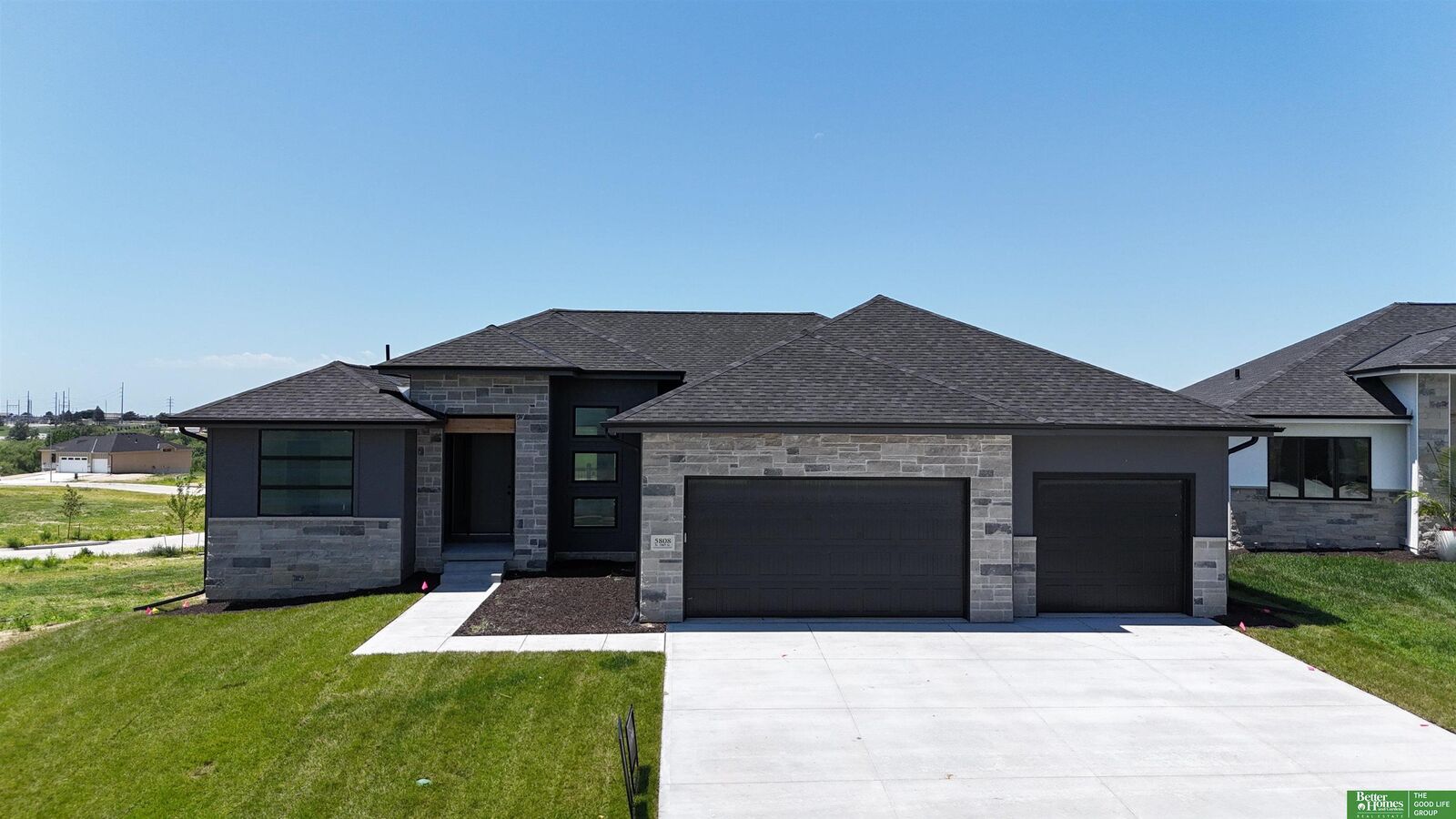 Property Photo: 5808 N 198th Street NE 68022