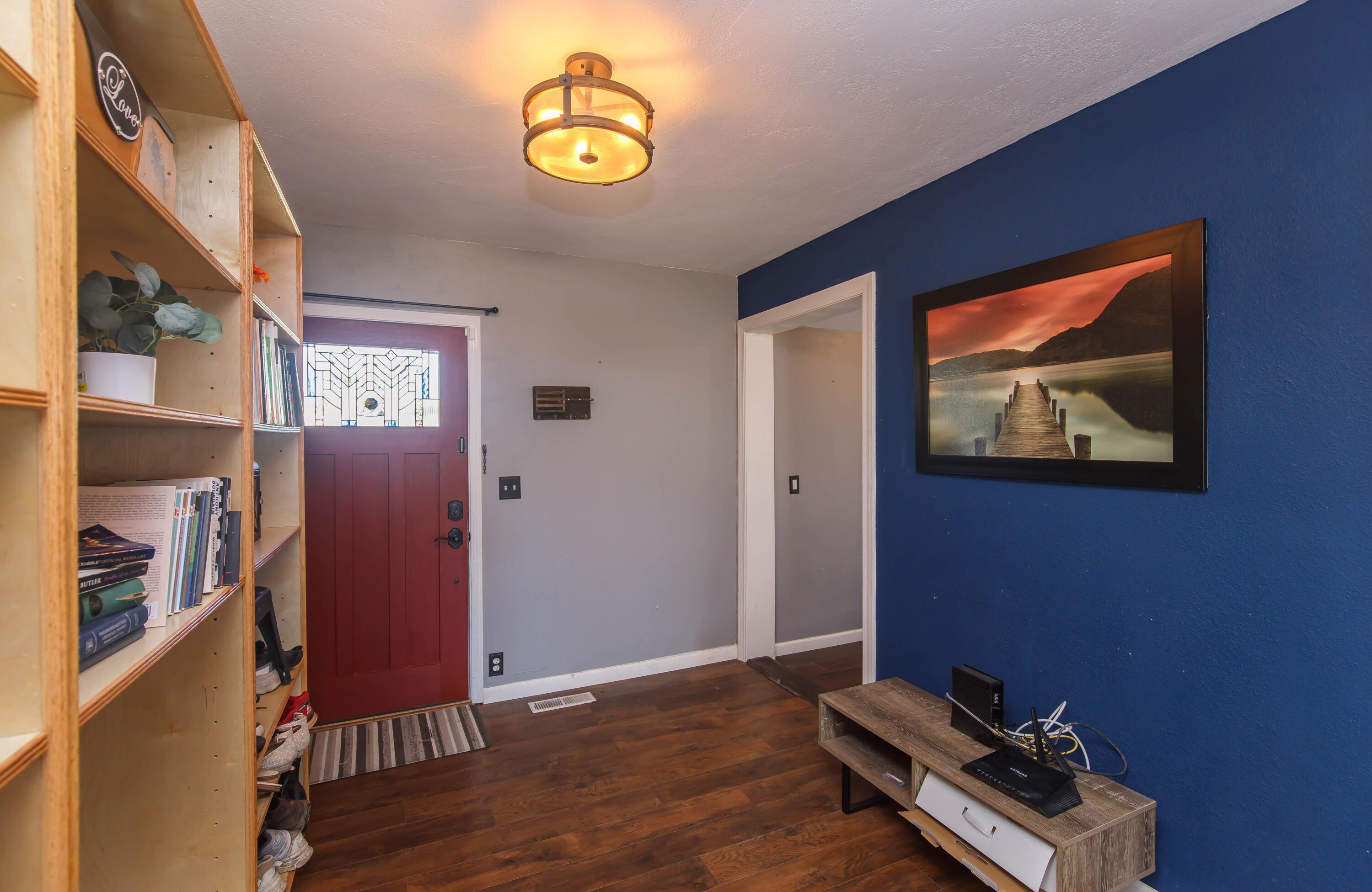 Property Photo:  142 SW Jenn Way  OR 97527 