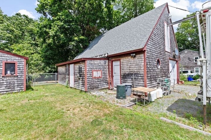 Property Photo:  696 Summer St  MA 02370 